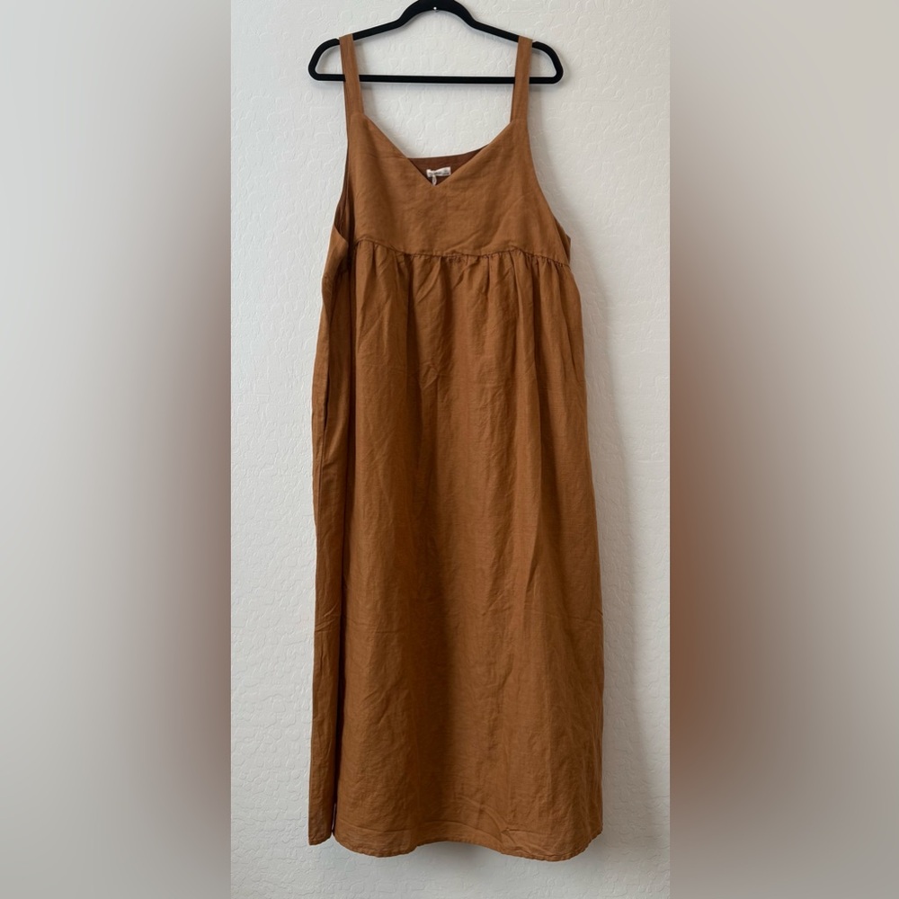 Miann & Co Linen XL Sutton V-Neck Slip Dress in Coconut